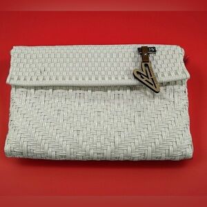Maria Victoria Clutch White Upcycled Sustainable Eco-Chic Handwoven Mexican